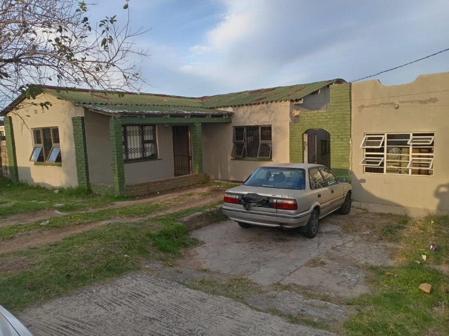 7 Bedroom Property for Sale in Mdantsane Nu 13 Eastern Cape